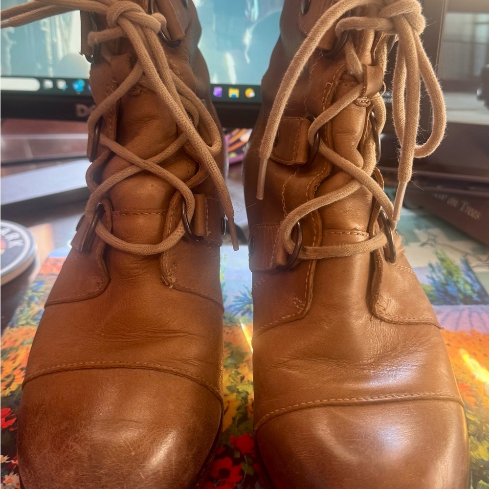 SOREL Brown Lace-Up Ankle Boots 7.5